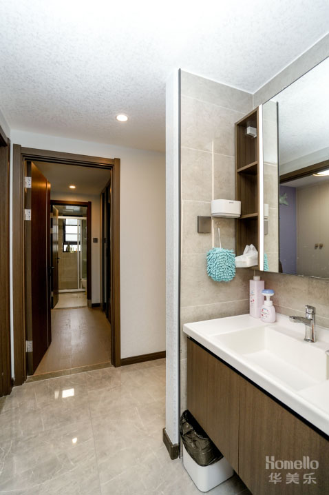 95㎡三居，客餐廳之間打造工作區(qū)，將生活與工作和諧結(jié)合